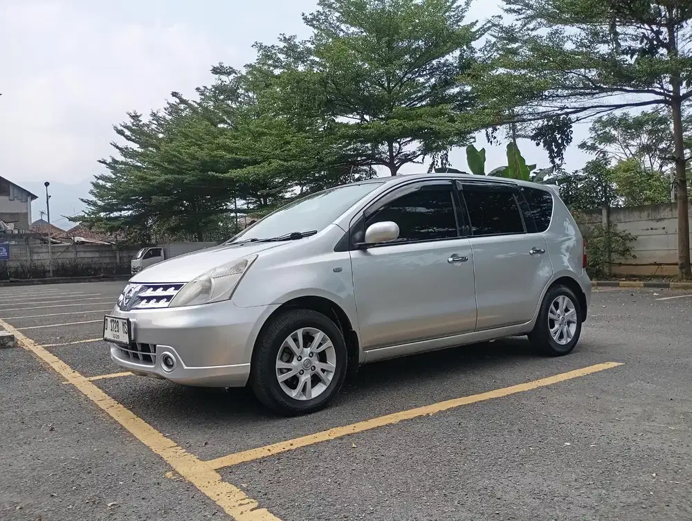 Nissan Livina 2008 Bensin