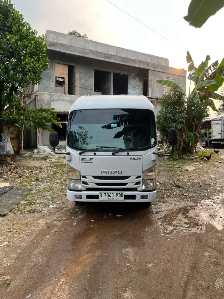 Isuzu Elf Giga long THN 2022 Manual