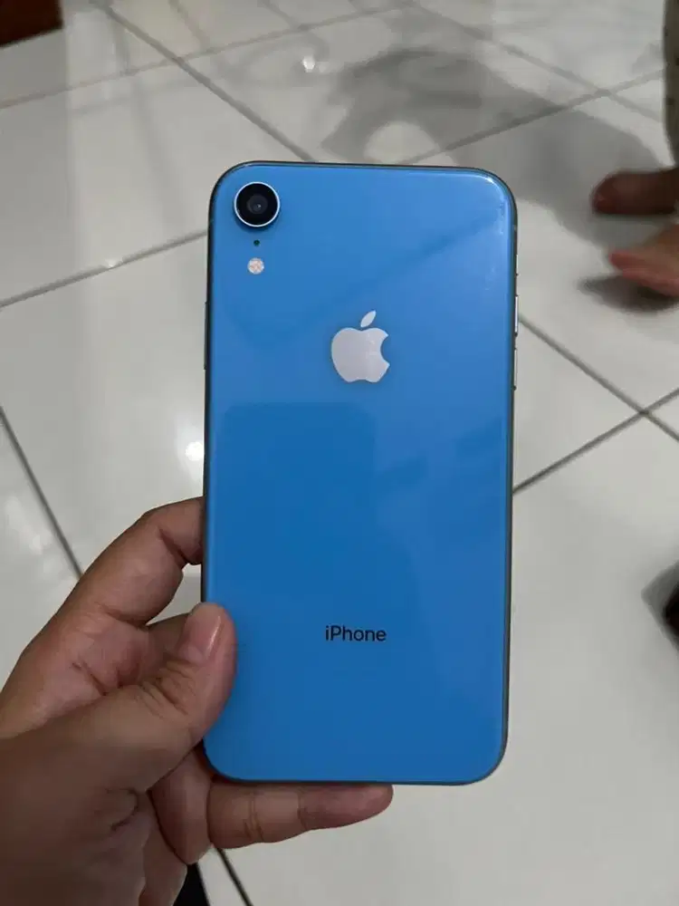 iphone xr 64 gb ibox lengkap dus