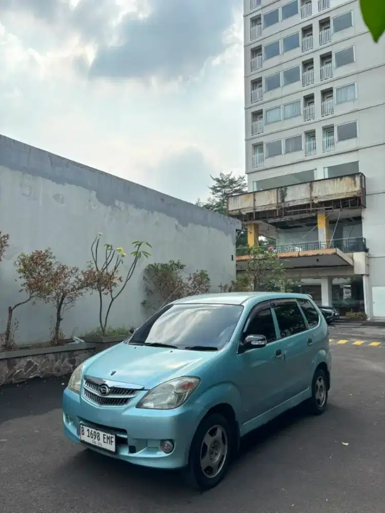 Xenia Li 1.0 MT Km130rban Pajak Hidup