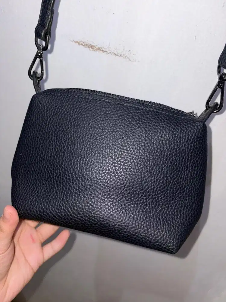Tas Selempang Hush Puppies Ori Nego