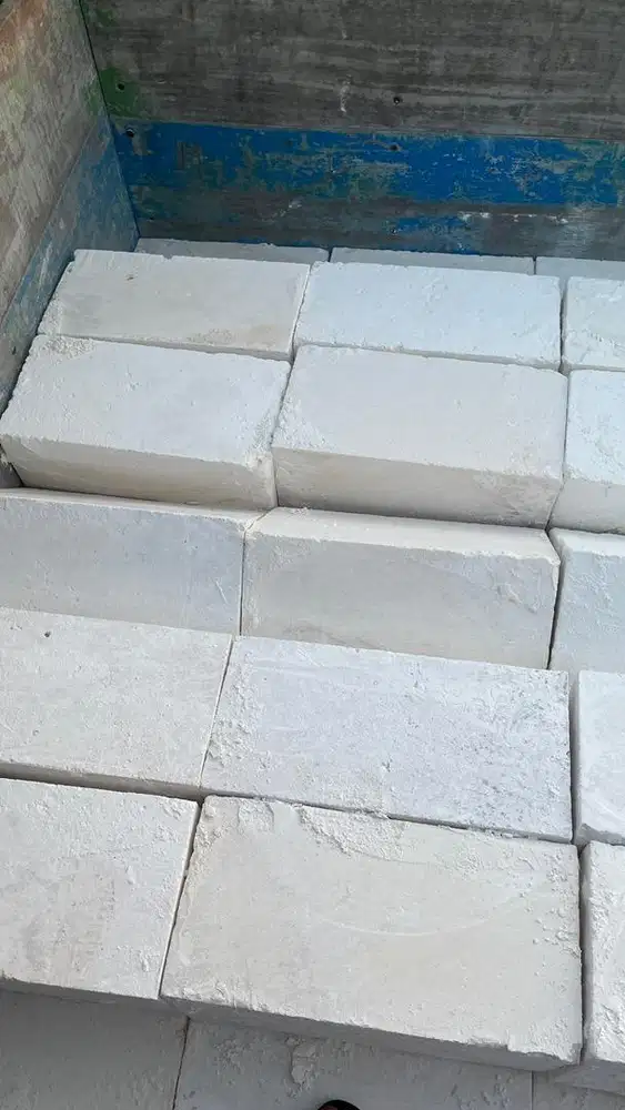 Batu kumbung pondasi