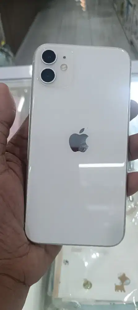 iPhone 11 128 white