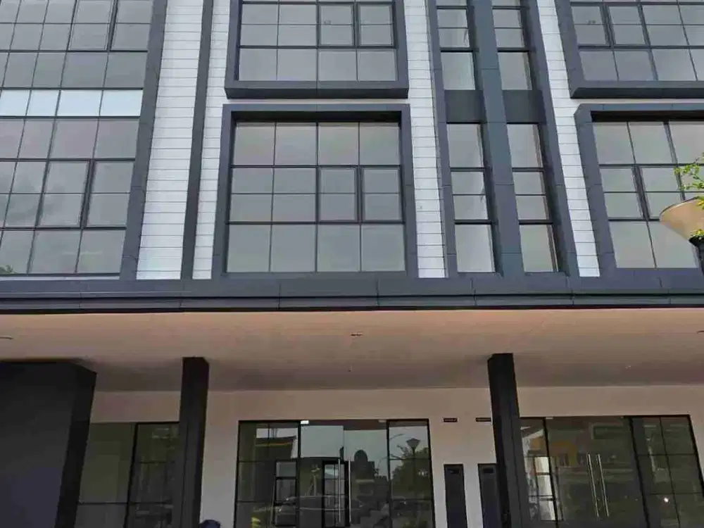 DIJUAL RUKO BARU & STRATEGIS 3 LANTAI Maison De Wisteria Metland Cakung