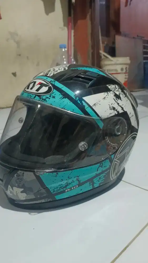 Helm kyt r10 sz m
