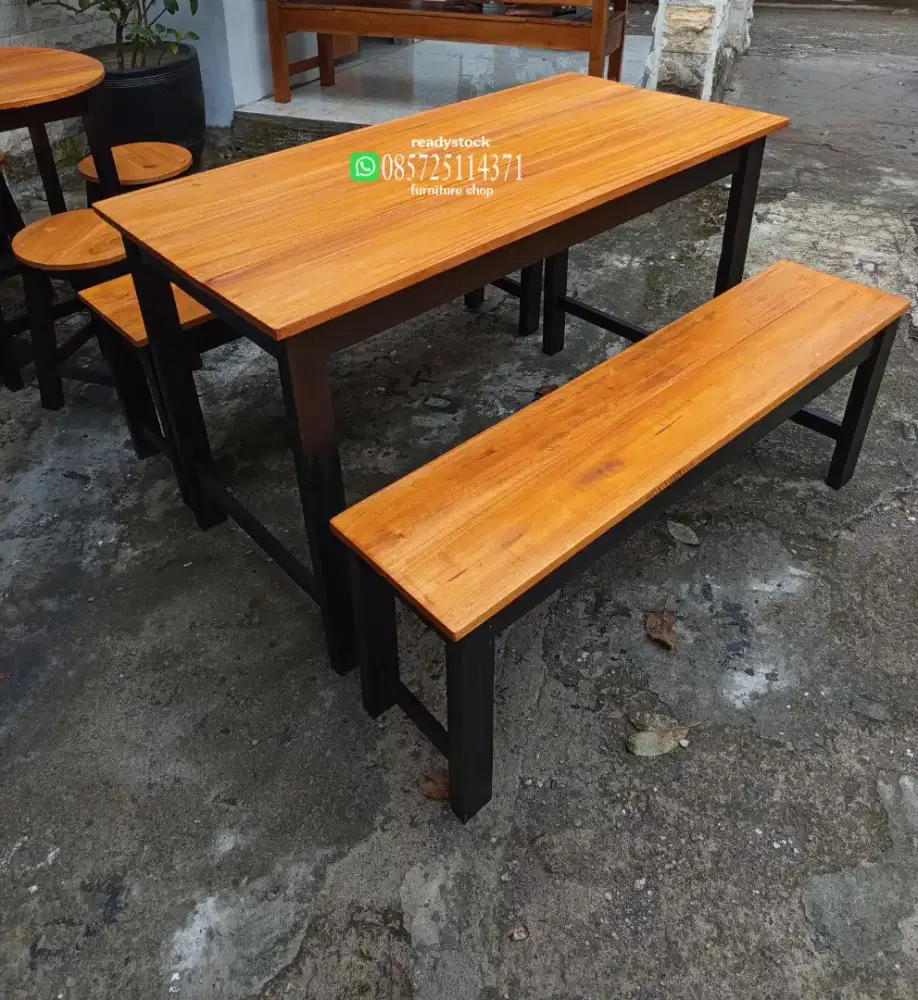MEJA KURANG MAKAN, CAFE, WARMINDO