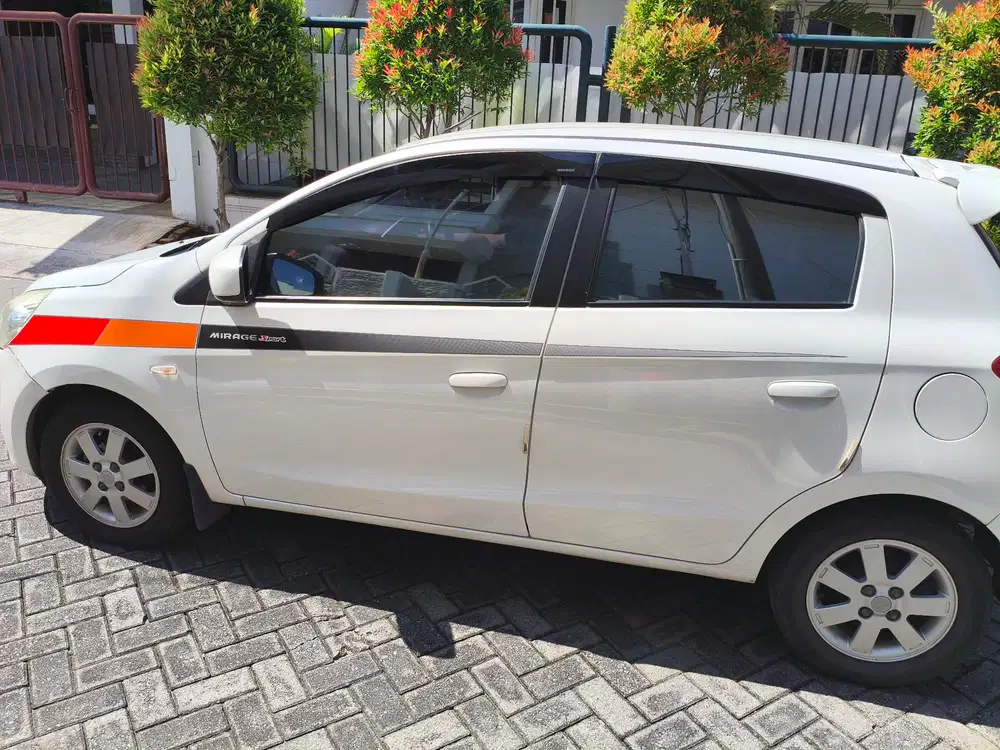 Mitsubishi Mirage 2013 Bensin