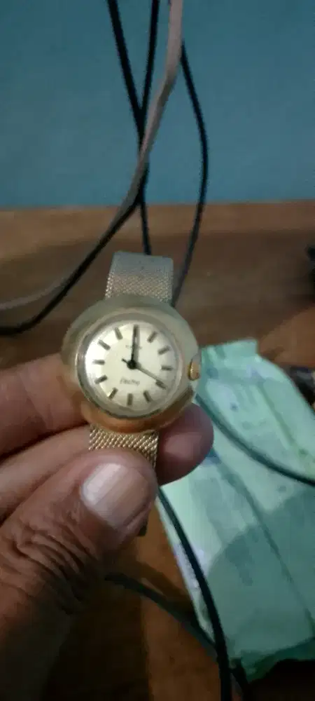 Timex ufo gold vintage
