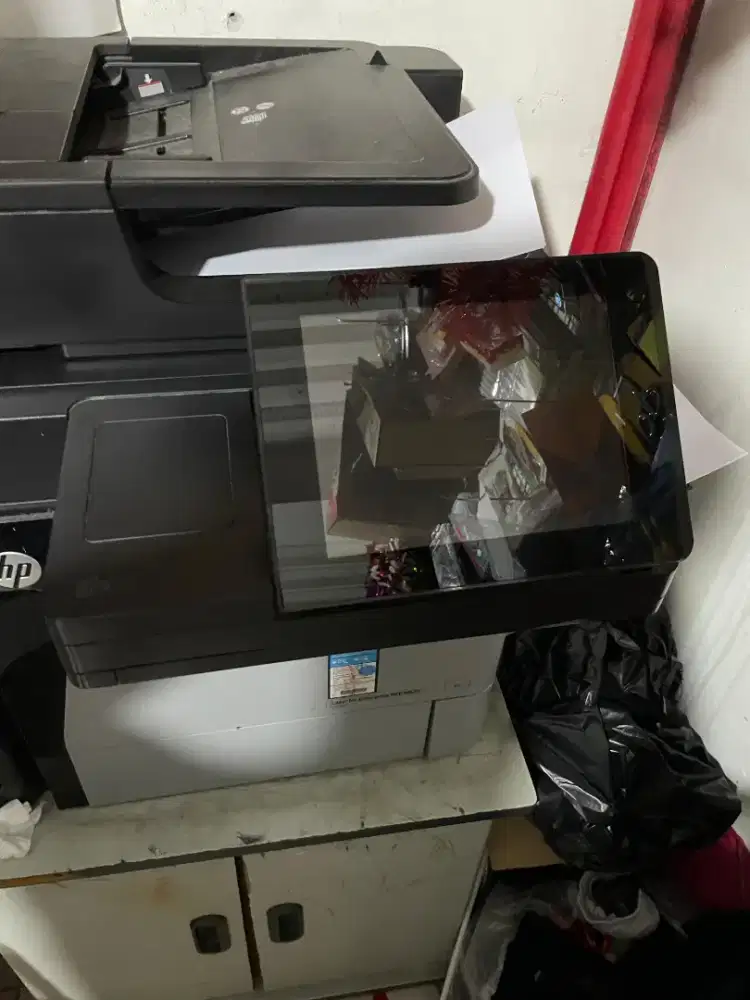 Mesin fotocopy  masih berfungsi