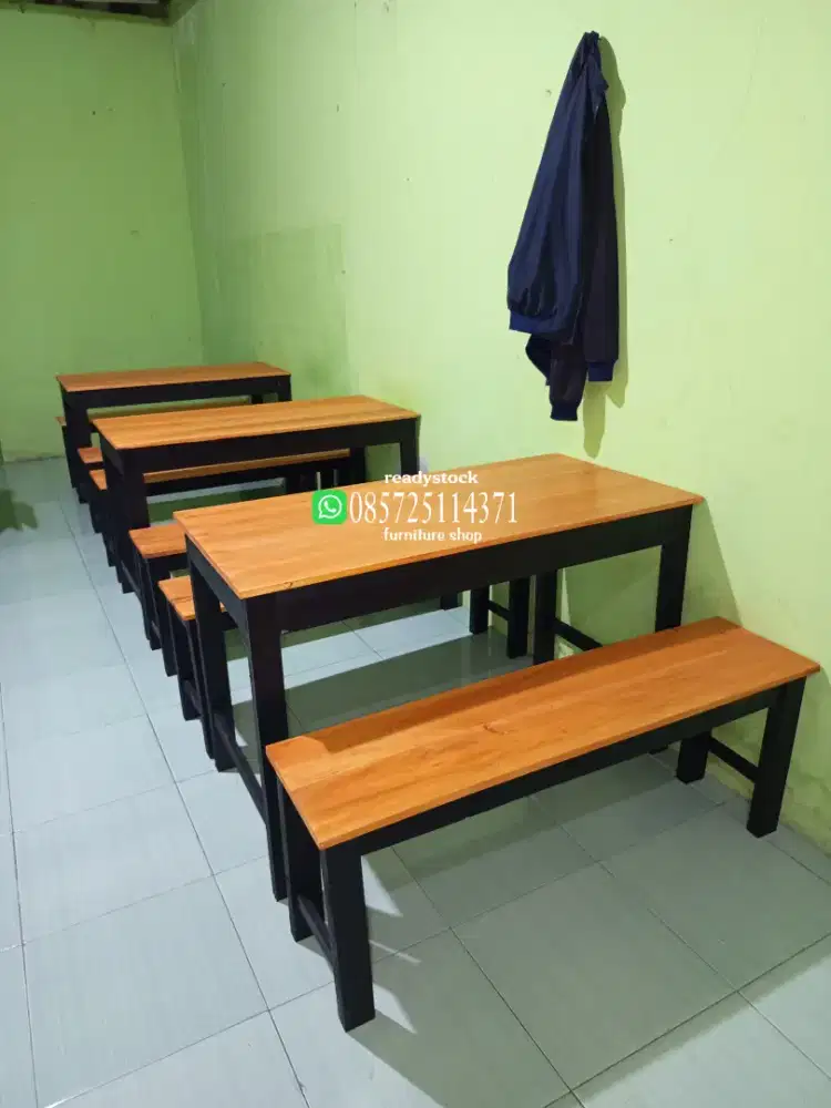 MEJA KURSI MAKAN CAFE WARMINDO