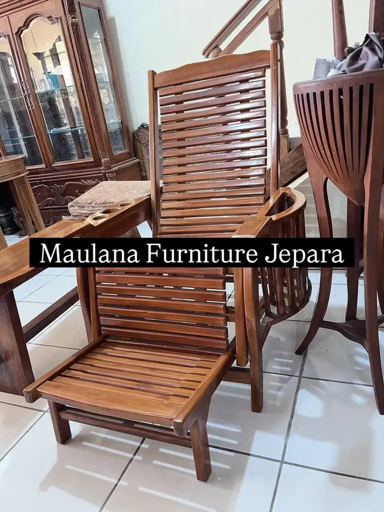 Kursi malas kayu jati