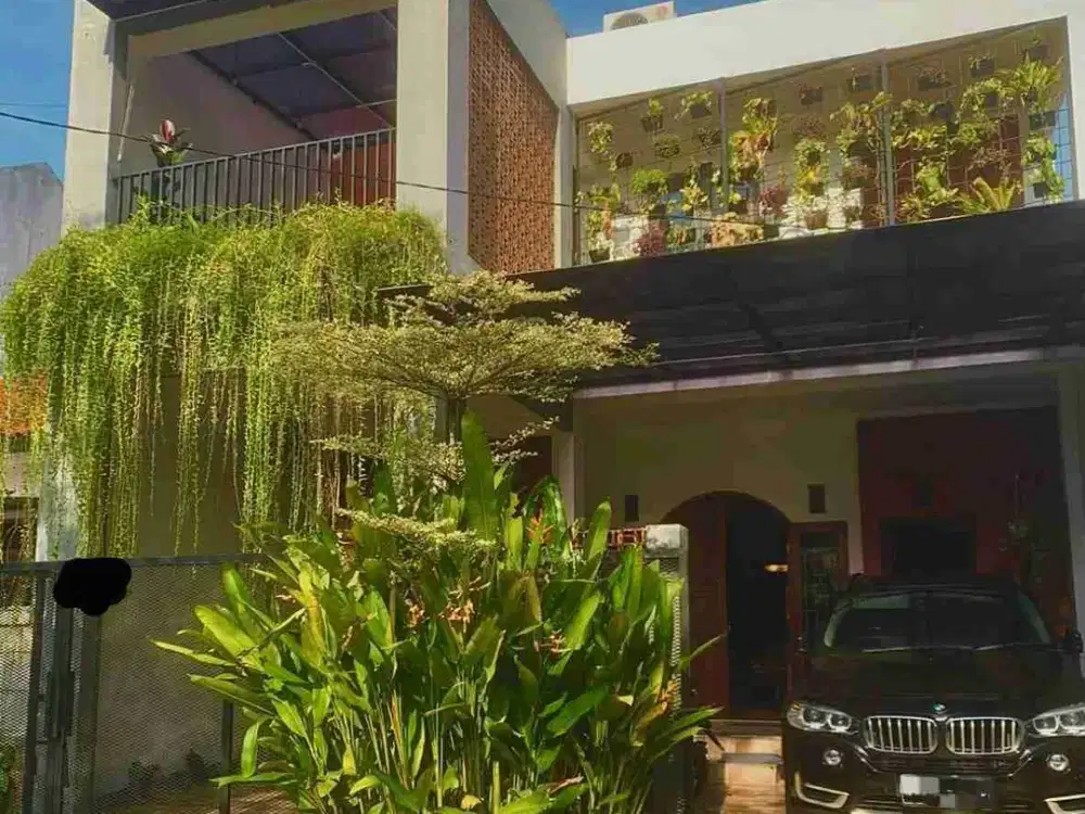di jual rumah semi furnish villa melati mas.rumah bagus dan terawat