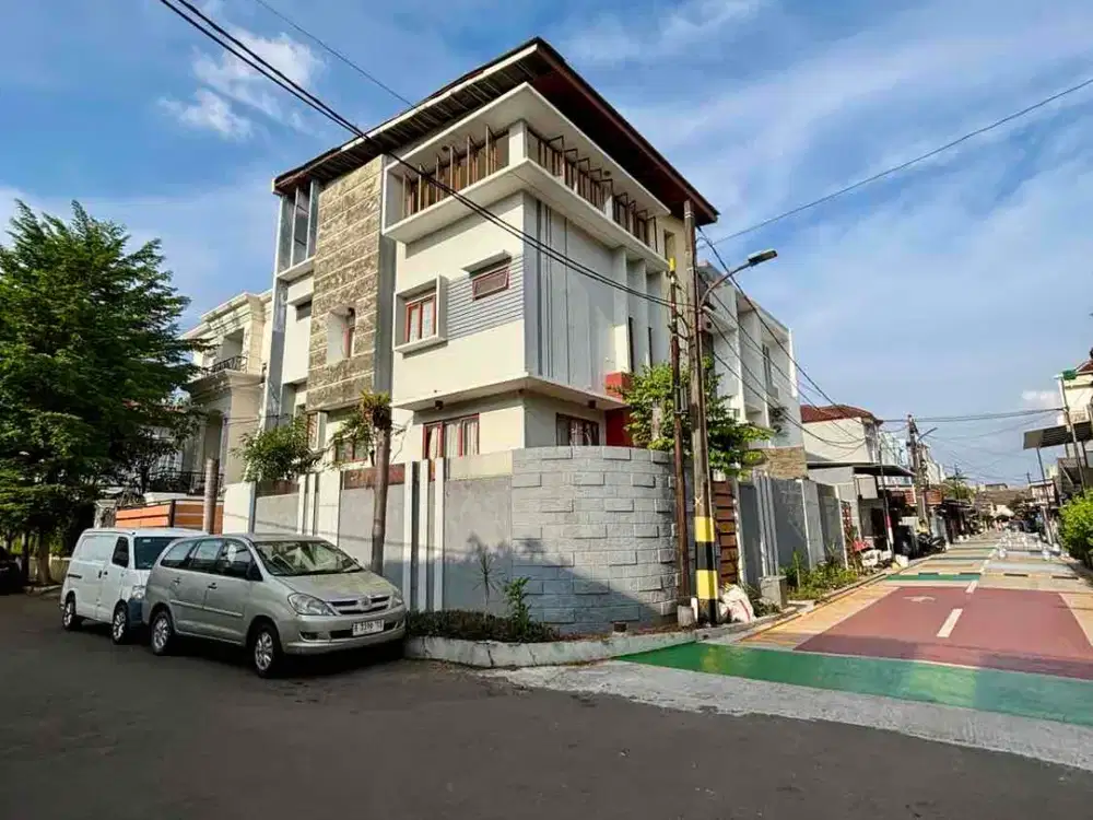 DIJUAL 2 RUMAH KELAPA GADING BELI 1 DAPAT 2 HARGA DI BAWAH NILAI APRAISAL BANK, COCOK UNTUK KELUARGA BESAR & INVESTOR