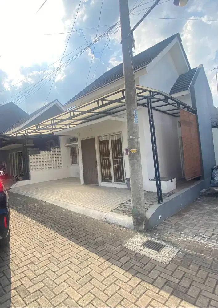 For Rent Rumah Cluster Golden Village Bekasi 2BR Bebas Banjir DekatTol