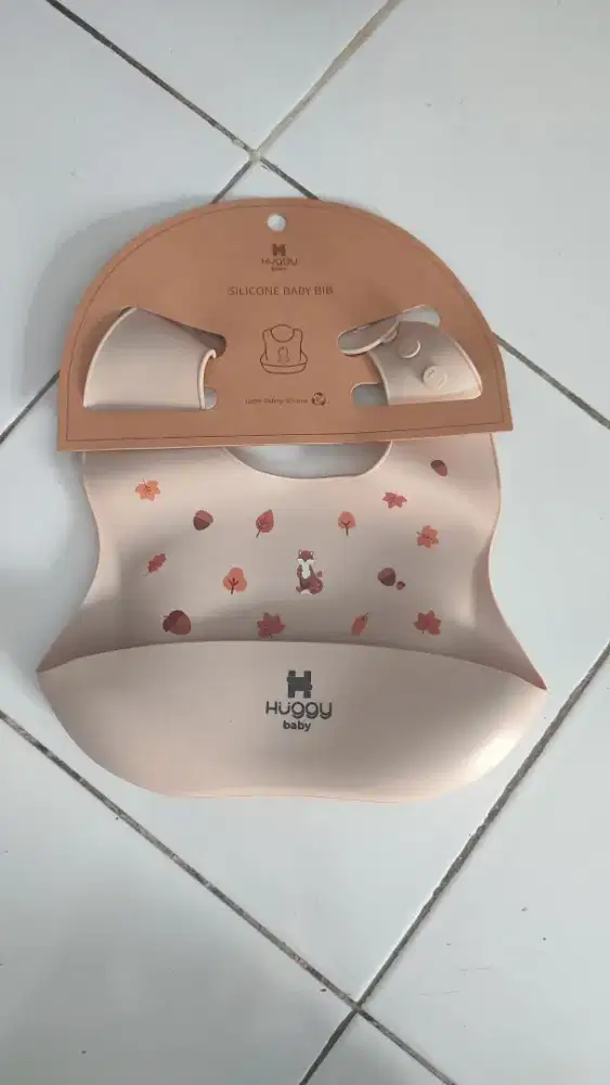 Bib Bayi Merk Huggy Baby