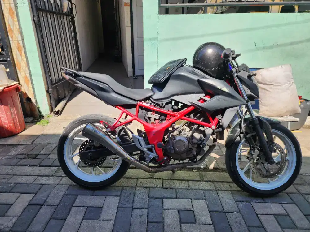 Honda CB150R 2017