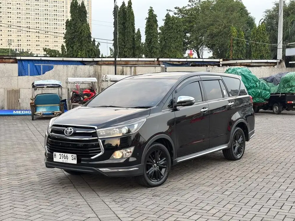 KM 10 RB AN VENTURER DIESEL MATIC TV KONSUL