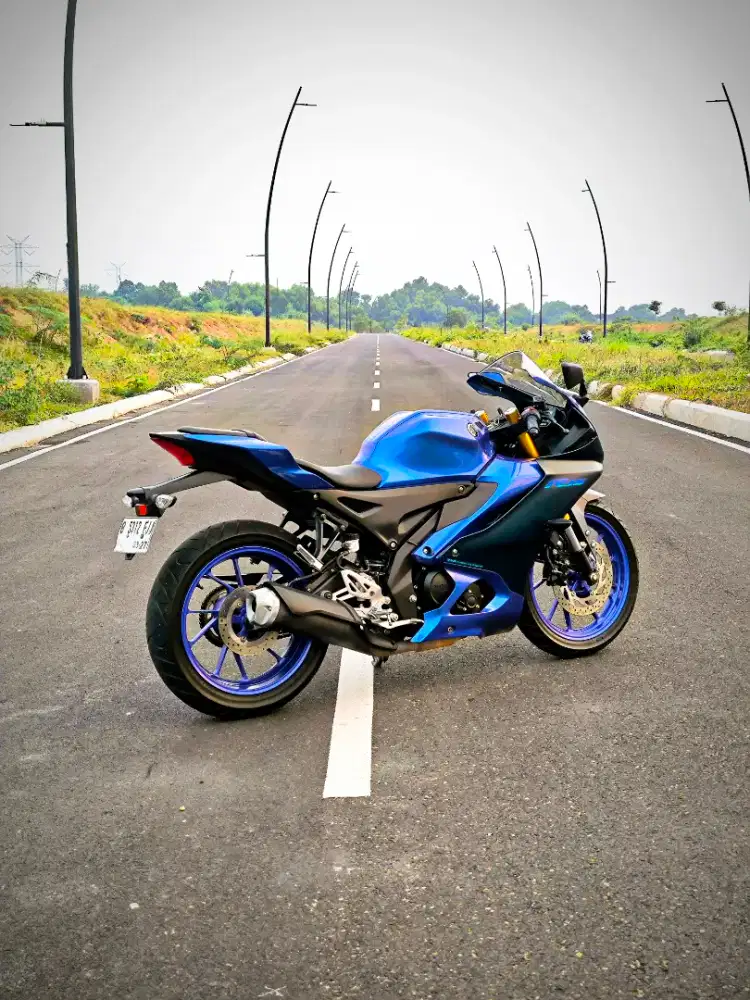 R15 v4  km7000 . motor kesayangan