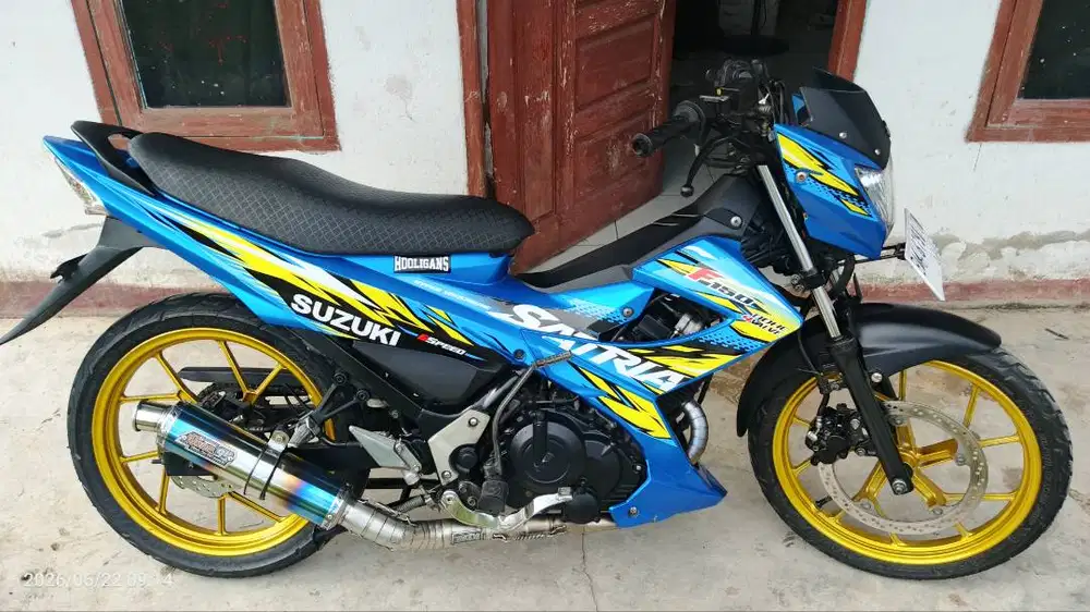 Satria Fu facelift tahun 2015 biru