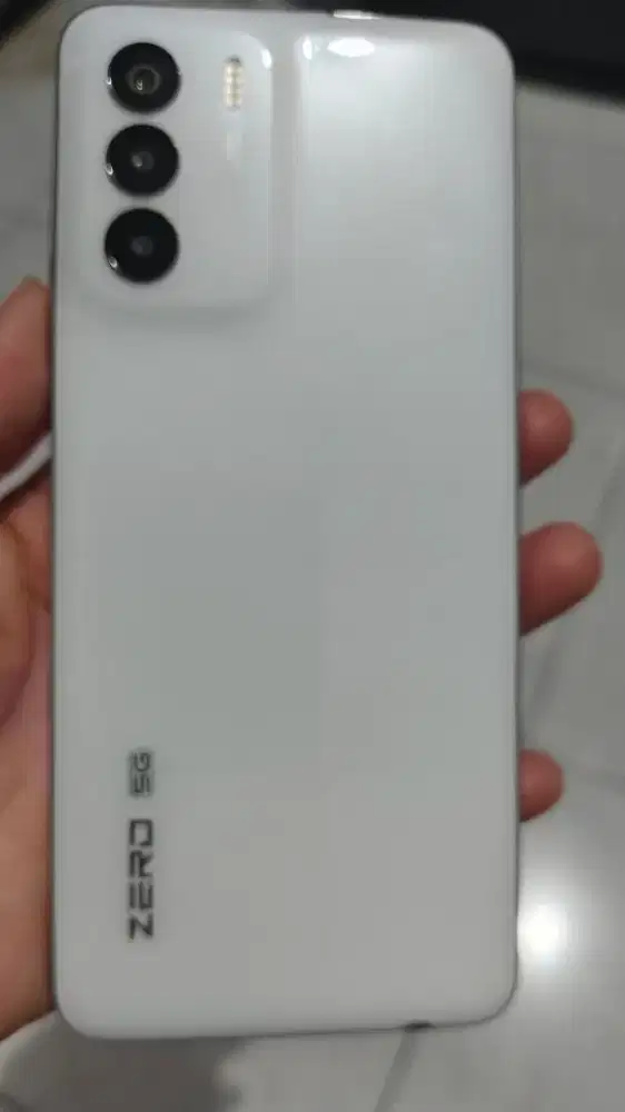 Infinix zero 5g 2023 , ram 8+5/256