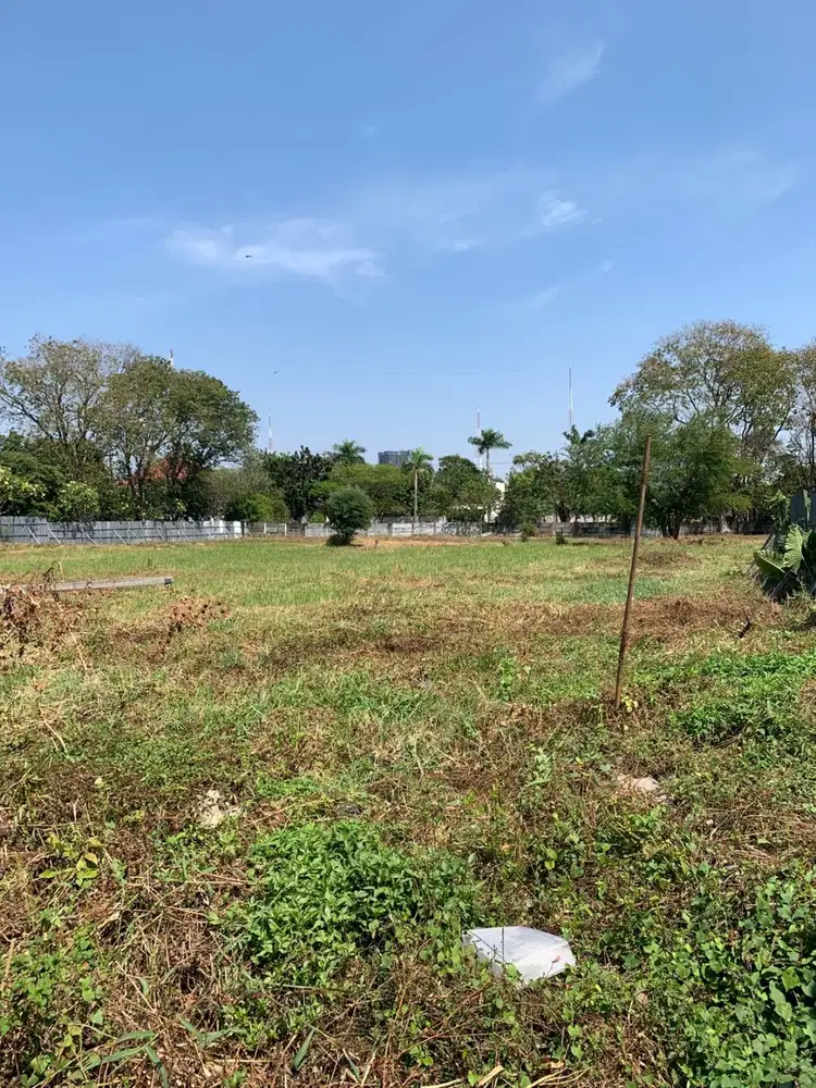 DIJUAL LANGKA TANAH SUPER STRATEGIS DAN LUAS JALAN DARMO HARAPAN 1!