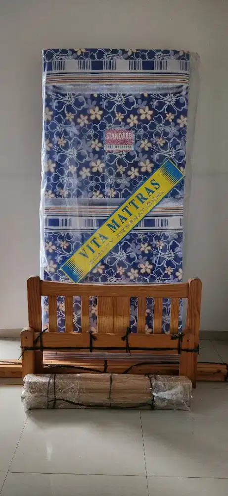 Dipan Single bed Hakari & Kasur busa Vitafoam, Baru