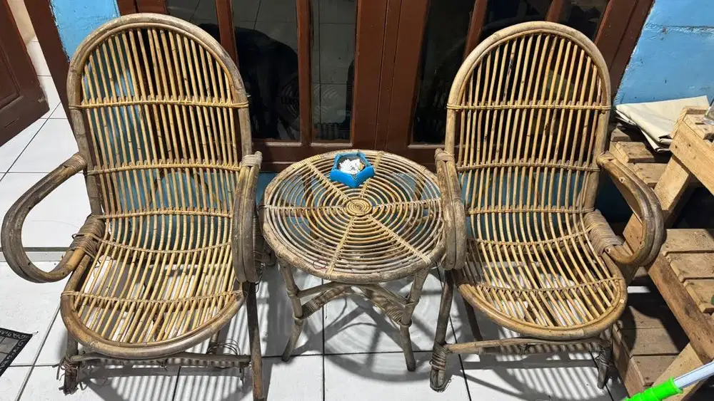 Dijual / preloved 1 set kursi teras rotan