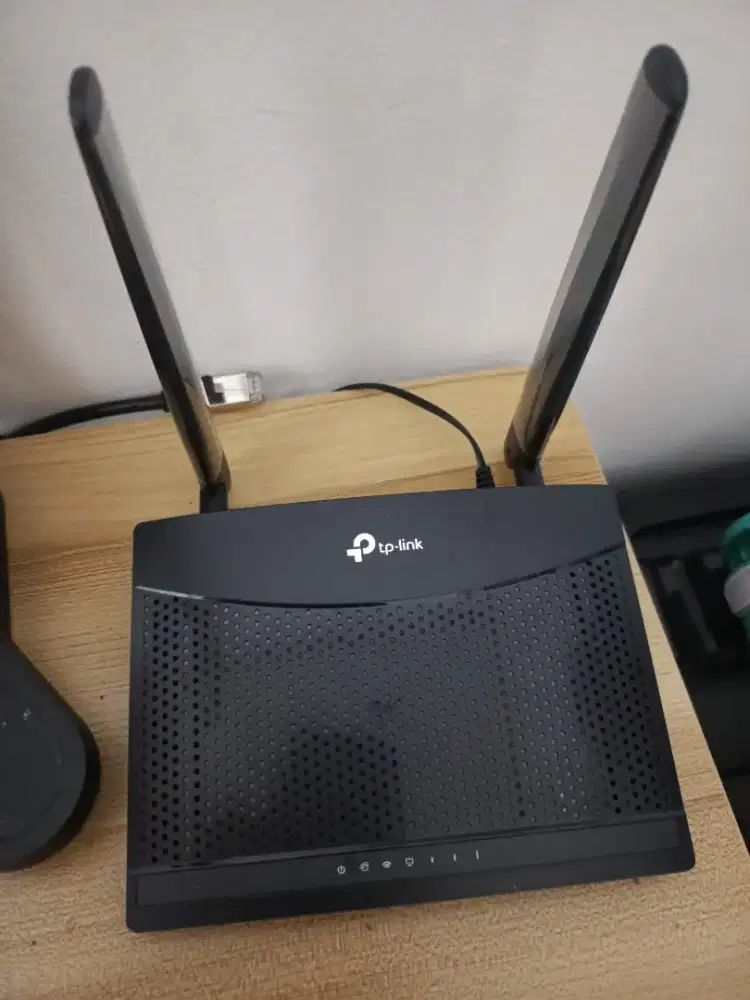 Router tp link mr 100