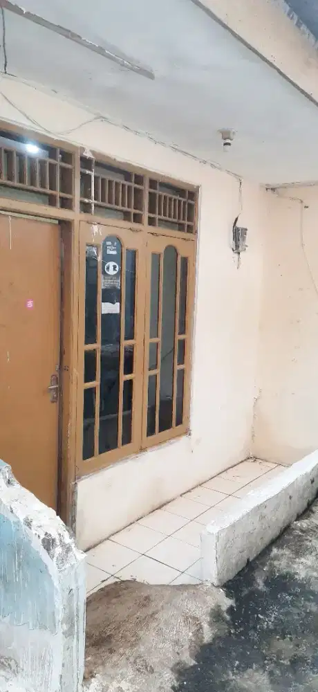 Kontrakan strategis dipancoran barat Jakarta selatan