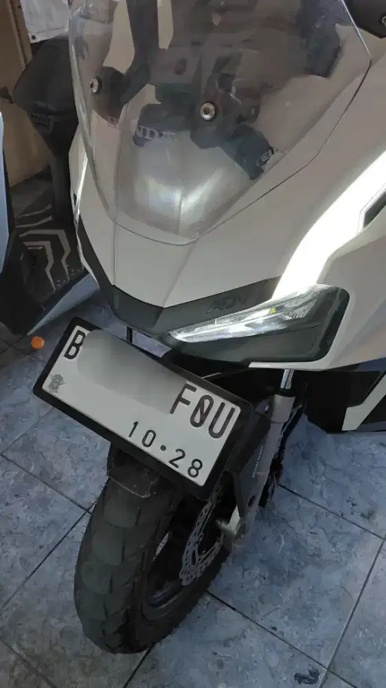 HONDA ADV 2023 PUTIH