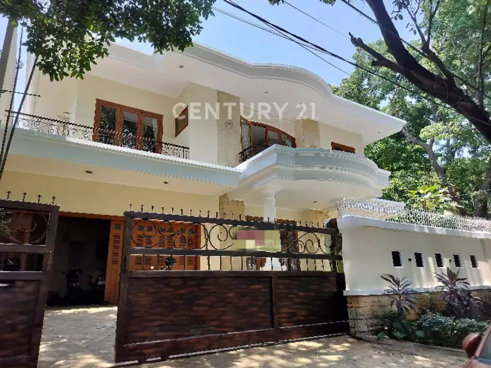Disewakan Rumah Dengan Suasana Tenang Di Daerah Elit JakSel