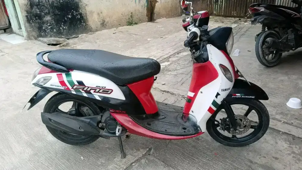 Yamaha Fino f1 Thun 2014 plat f kota Bogor pajak of 2 Thun lengkap