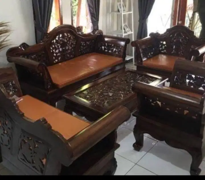 Sofa jepara satu set