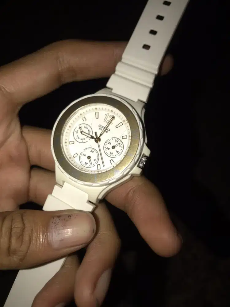jam tangan wanita casio LRW 250