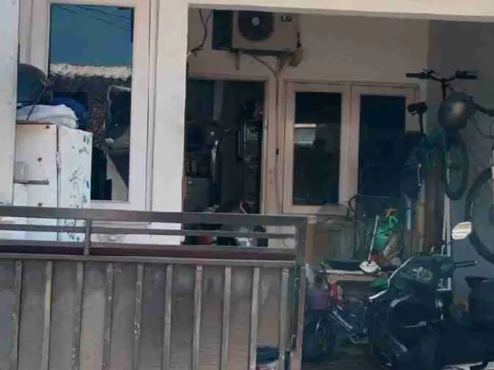 RUMAH LANTAI I DI PERUM DALUNG PERMAI