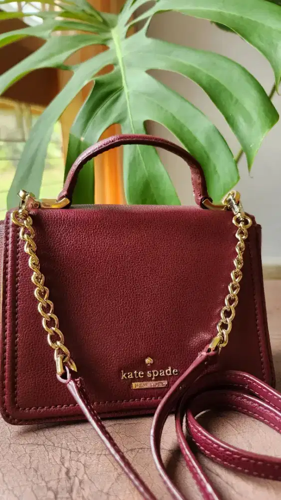 Kate spade sling bag
