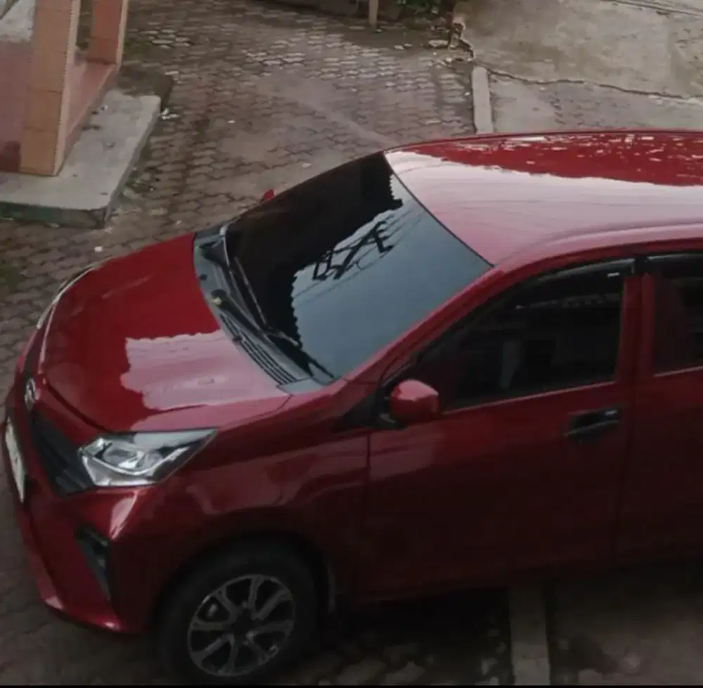 Di jual daitsu sigra tipe M.1000 cc tertinggi.bensin sangat irit