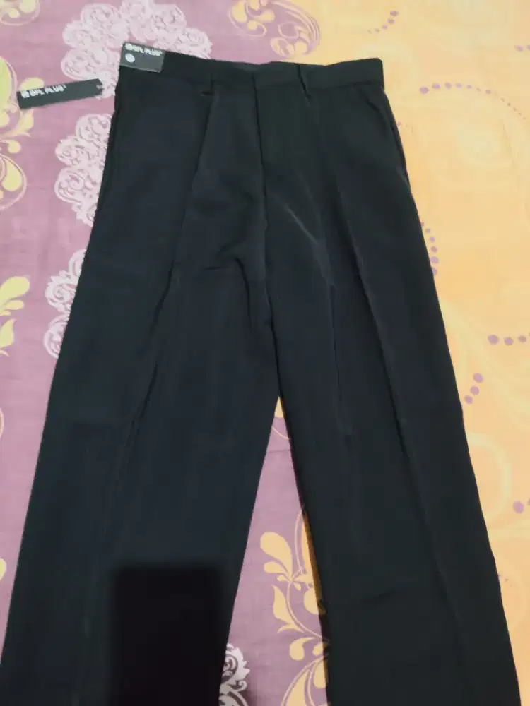 Celana hitam bahan masih baru