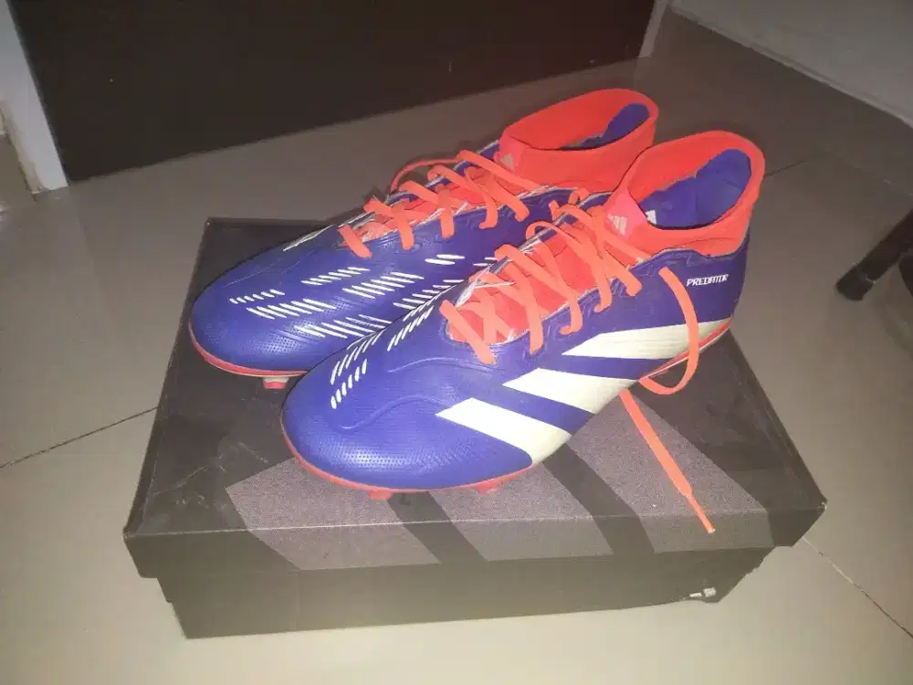 Adidas predator league sock FG ukuran 43
