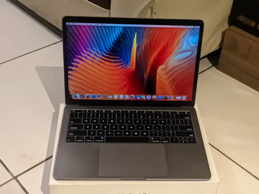 Mackbook Pro 2017 Core i5 Ram 8 GB SSD 256 GB