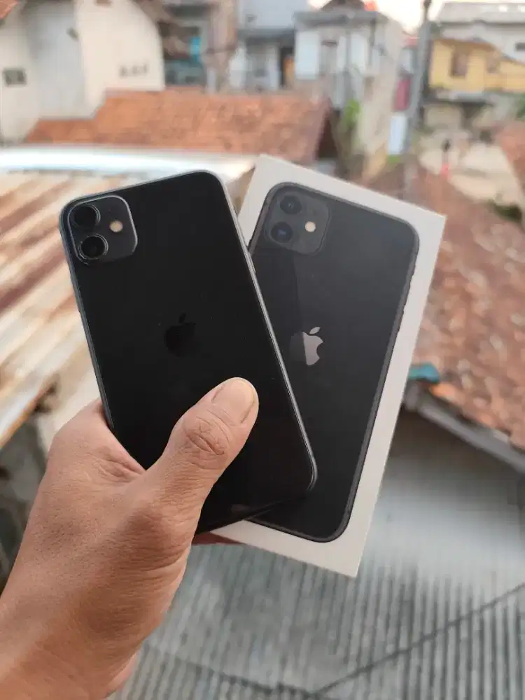 Iphone 11 128 gb ibox. Tt atau jual.
