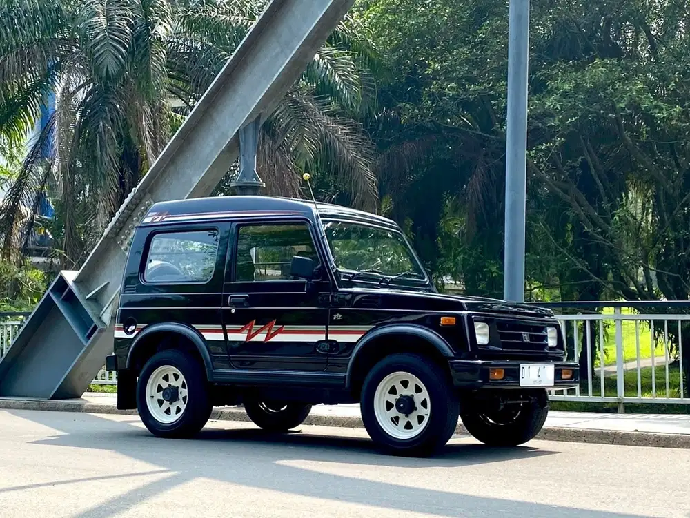 Suzuki Jimny 1991 Bensin