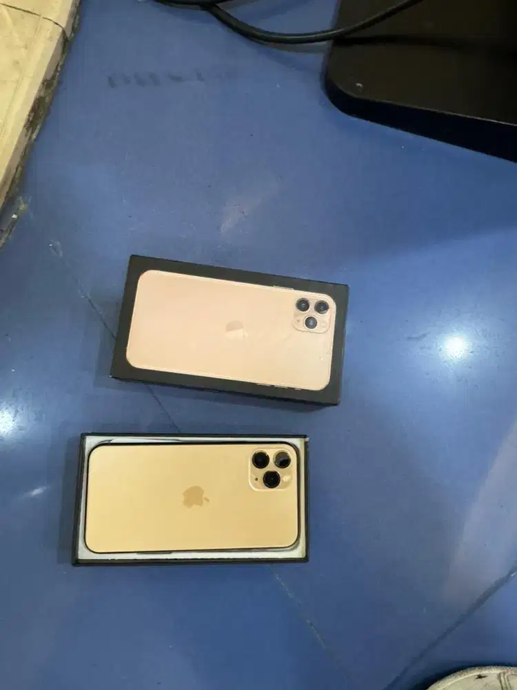 Iphone 11 pro 256gb social baru