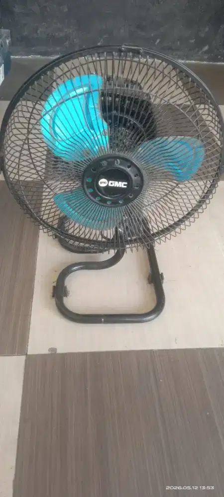 Kipas angin duduk