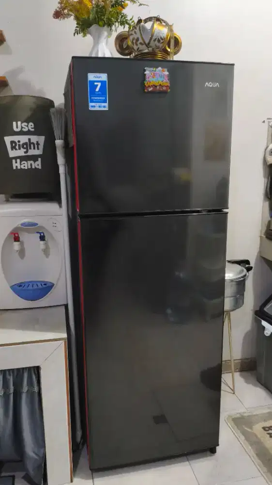 Kulkas Aquos 2 pintu