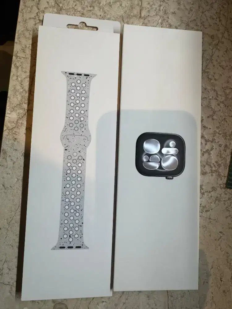 Jam tangan apple