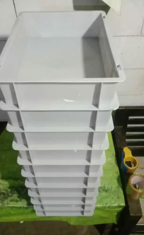 Box container hd putih