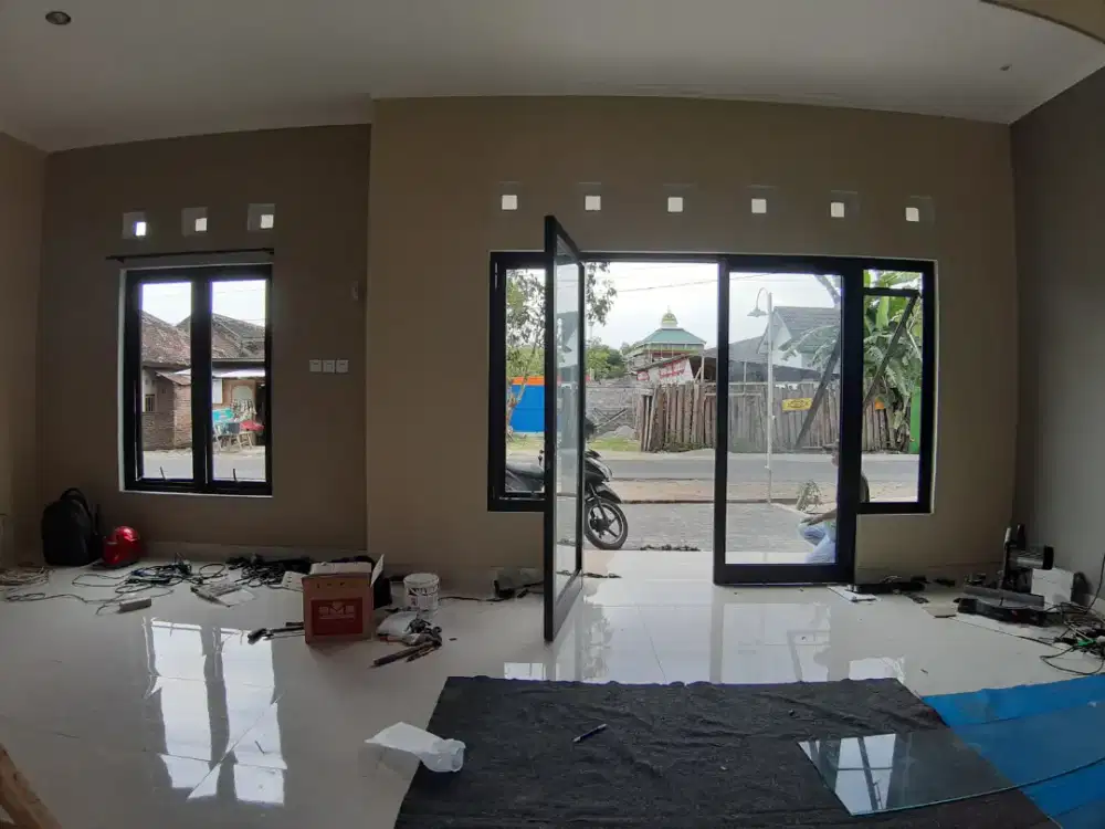 Ruang Usaha dan Tempat Tinggal