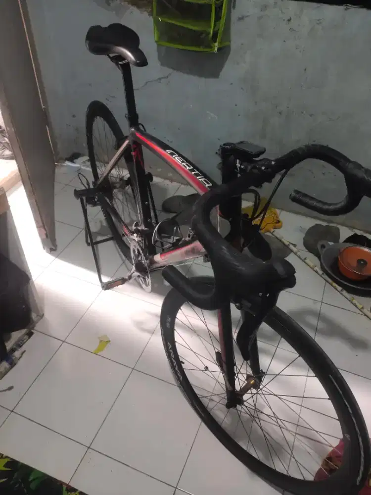 Roadbike united inertia 2.0