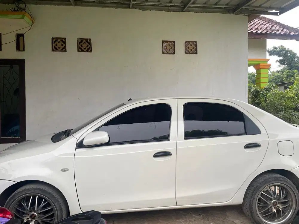 Toyota Etios 2013 Bensin